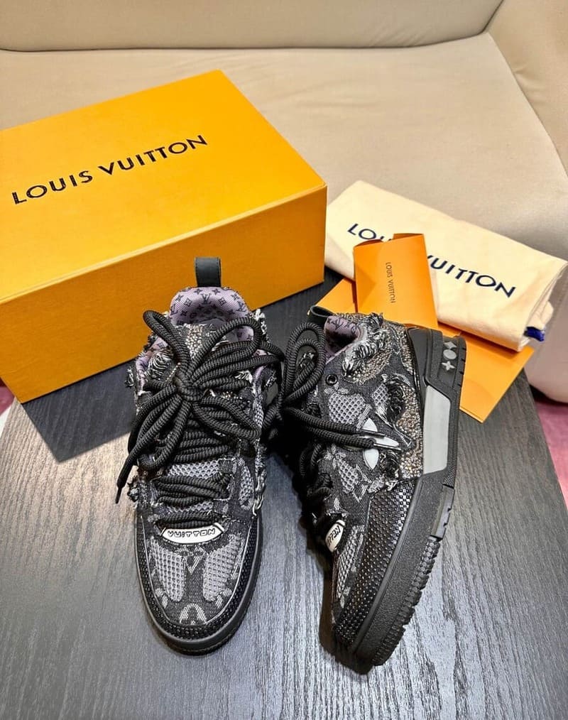 Tênis Louis Vuitton LV Skate Black Swarovski Monogram