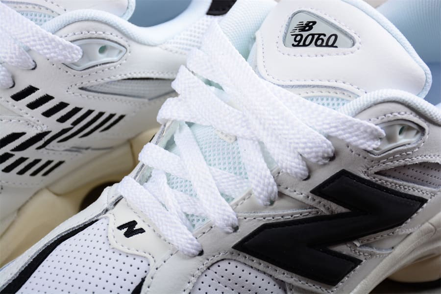 Tênis New Balance 9060 White Black