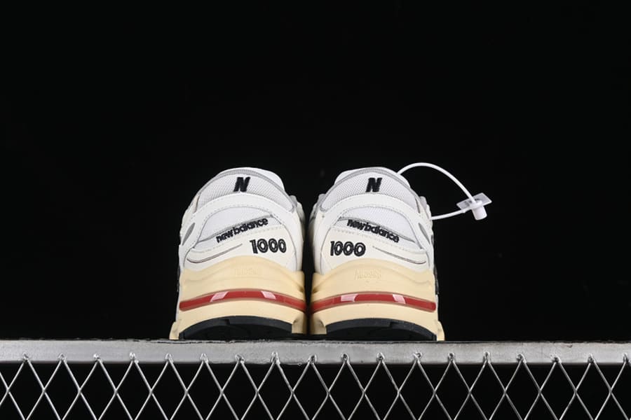 Tênis New Balance 1000 Sea Salt Astro Dust