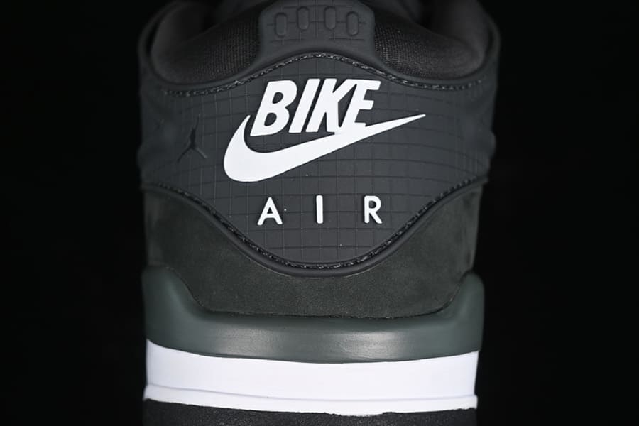 Tênis Air Jordan 4 RM Driveway Grey "Nigel Sylvester"