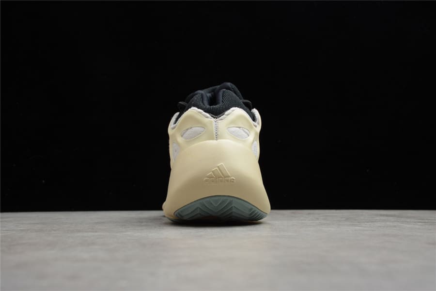Tênis Adidas Yeezy 700 V3 Azael