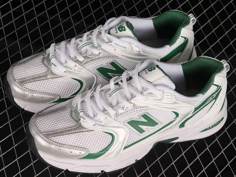 Tênis New Balance 530 White Nightwatch Green