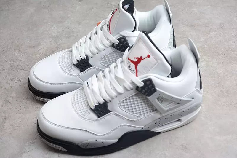 Tênis Air Jordan 4 Retro White Cement