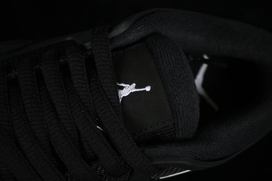 Tênis Air Jordan 4 RM Black Cat