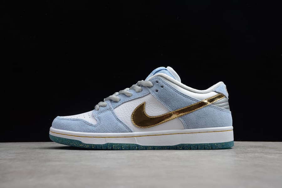 Tênis Nike SB Dunk Low x Sean Cliver