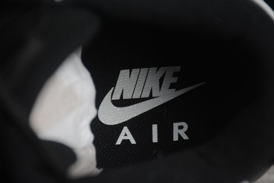 Tênis Nike Air More Uptempo Black White