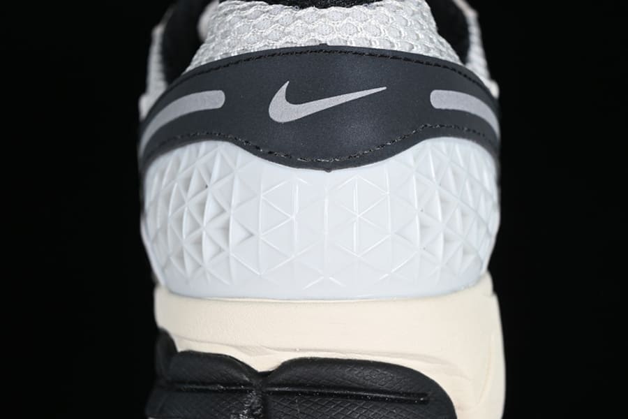 Tênis Nike Zoom Vomero 5 Supersonic
