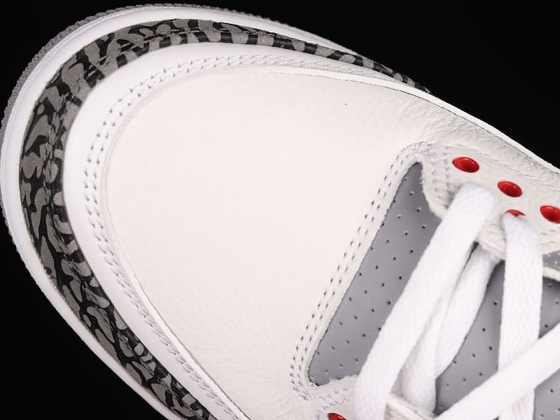 Tênis Air Jordan 3 Fire Red