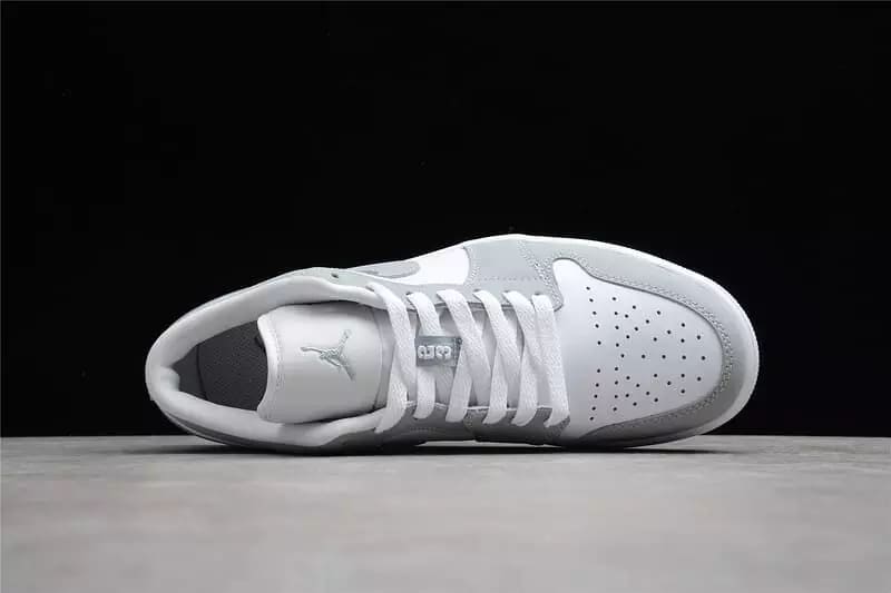 Tênis Jordan 1 Low Wolf Grey