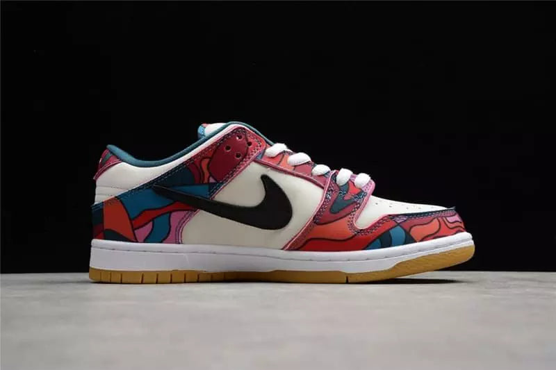 Tênis Nike SB Dunk Low Parra Abstract