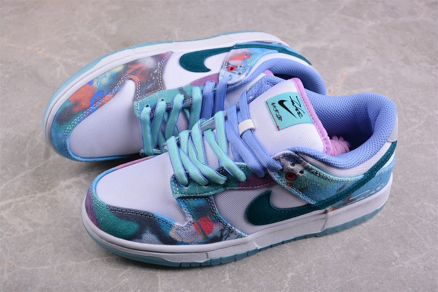 Tênis Nike SB Dunk Low Futura Laboratories Bleached Aqua
