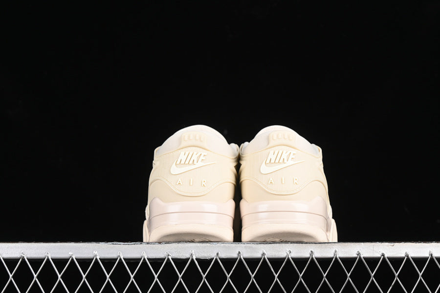 Tênis Air Jordan 4 RM Legend Light Brown