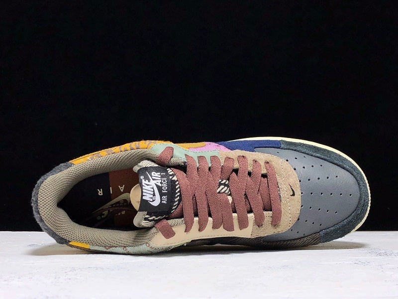Tênis Nike Air Force 1 x Travis Scott Cactus Jack