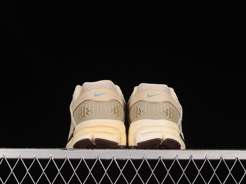 Tênis Nike Zoom Vomero 5 Oatmeal