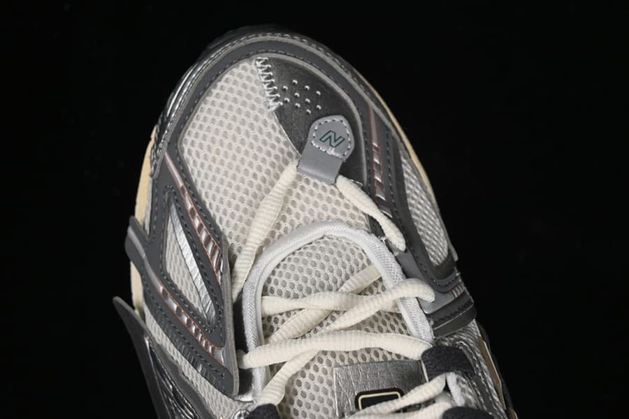 Tênis New Balance 1906A Tech Explosion Silver