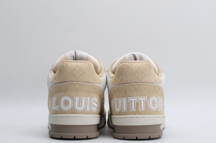Tênis Louis Vuitton Trainer Beige White