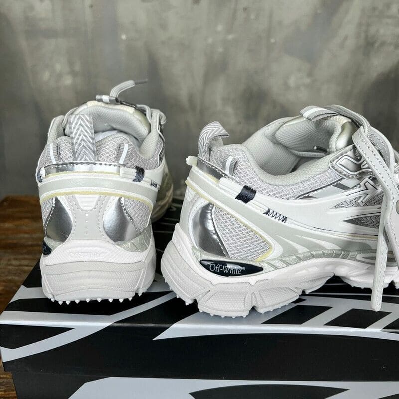 Tênis Off-White Be Right Back Grey Silver