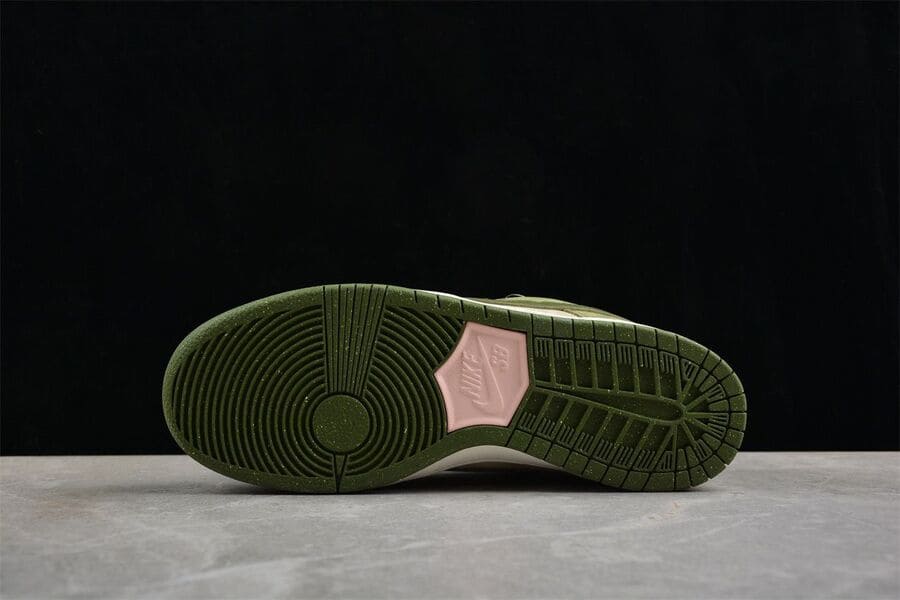 Tênis Nike Dunk Low x Yuto Horigome Matcha