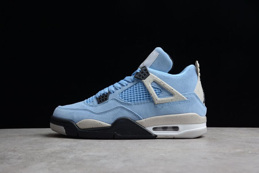 Tênis Air Jordan 4 University Blue