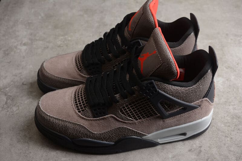 Tênis Air Jordan 4 Taupe Haze
