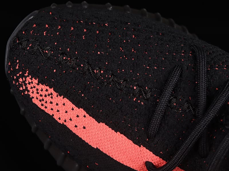 Tênis Adidas Yeezy 350 V2 Core Black Red