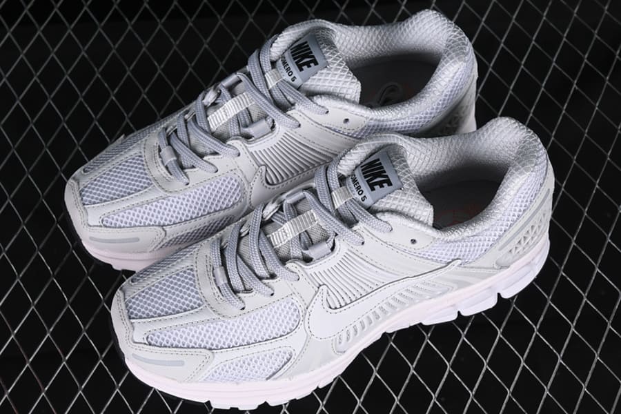 Tênis Nike Zoom Vomero 5 Vast Grey