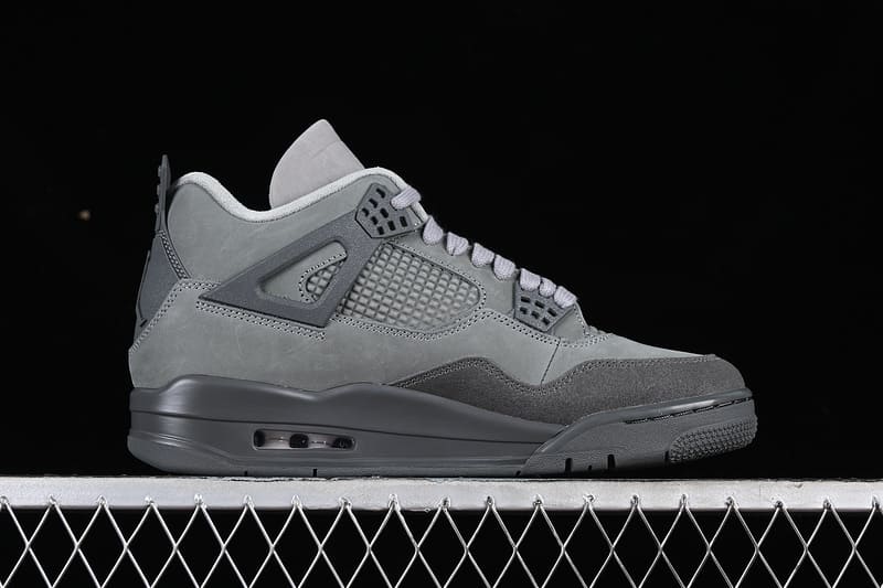 Tênis Air Jordan 4 Wet Cement