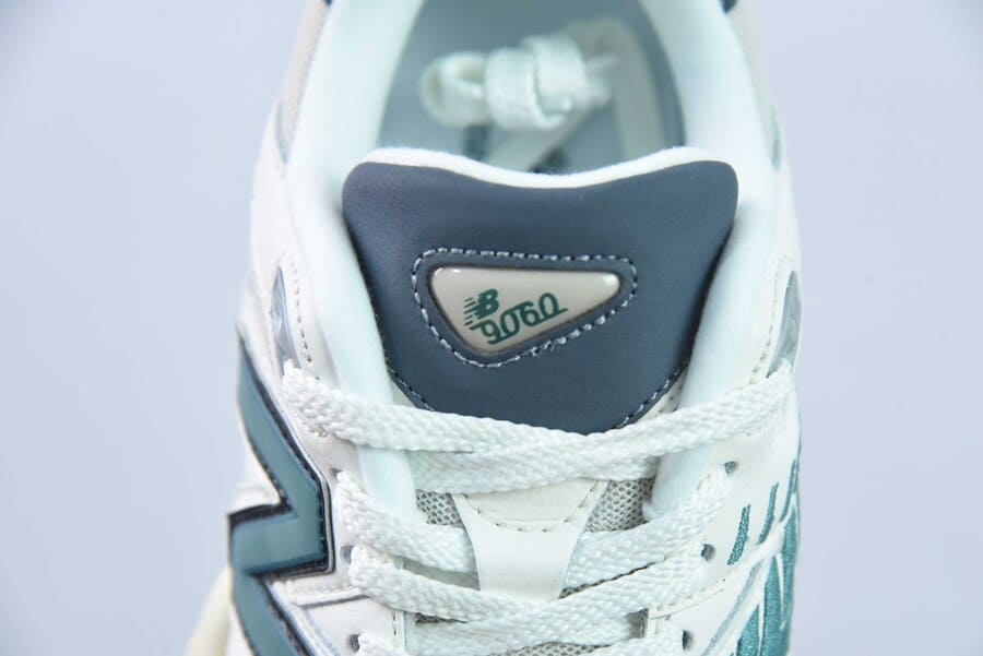 Tênis New Balance 9060 Sea Salt New Spruce Dark Arctic Grey