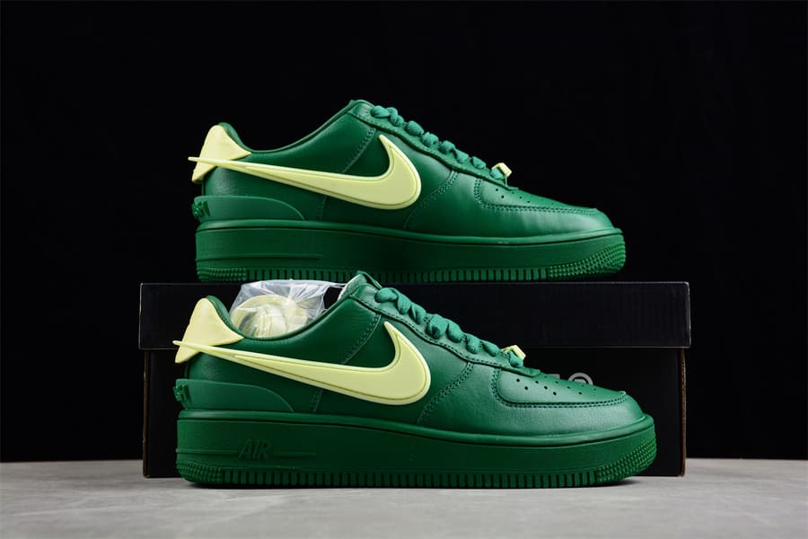 Tênis Nike x Ambush Air Force 1 Low Pine Green and Citron