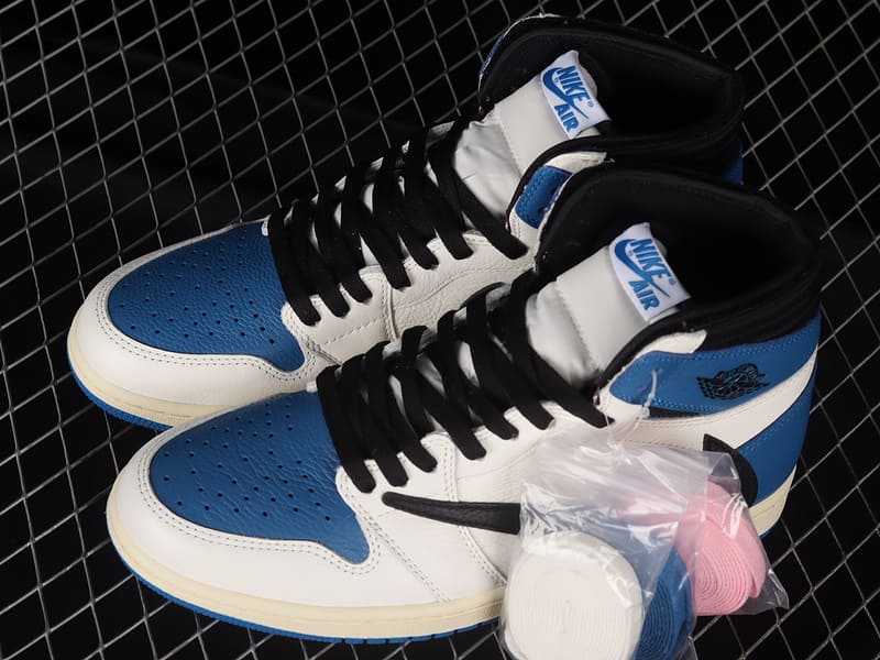 Tênis Air Jordan 1 High Travis Scott x Fragment Design