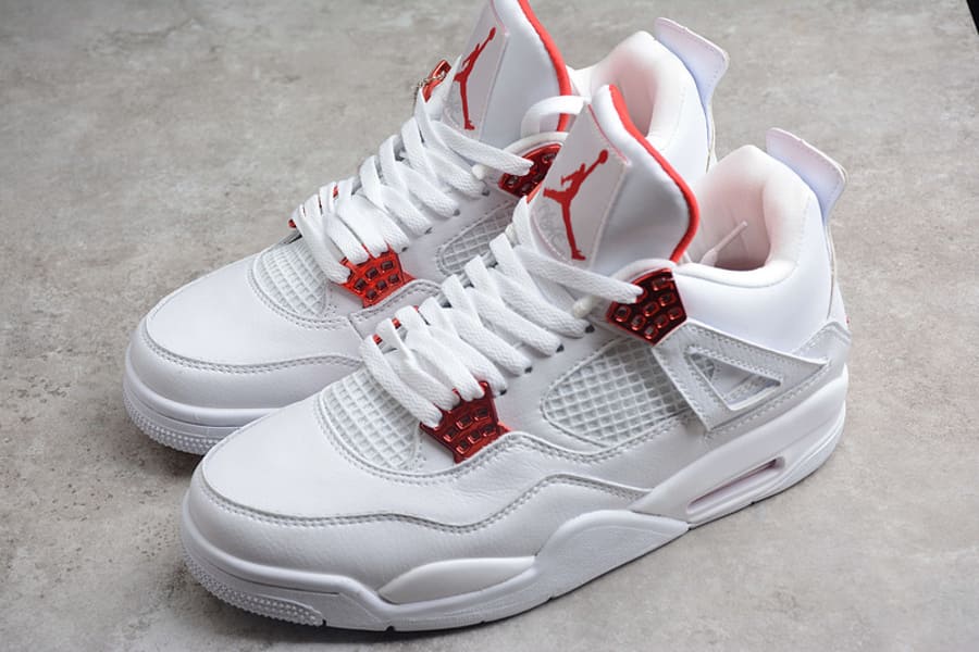 Tênis Air Jordan 4 Retro Red Metallic