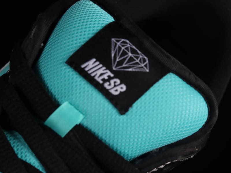 Tênis Nike Dunk Low Diamond Supply Co.