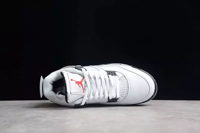 Tênis Air Jordan 4 Retro White Cement