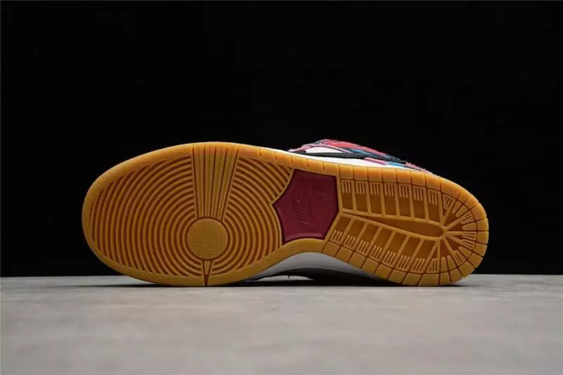 Tênis Nike SB Dunk Low Parra Abstract