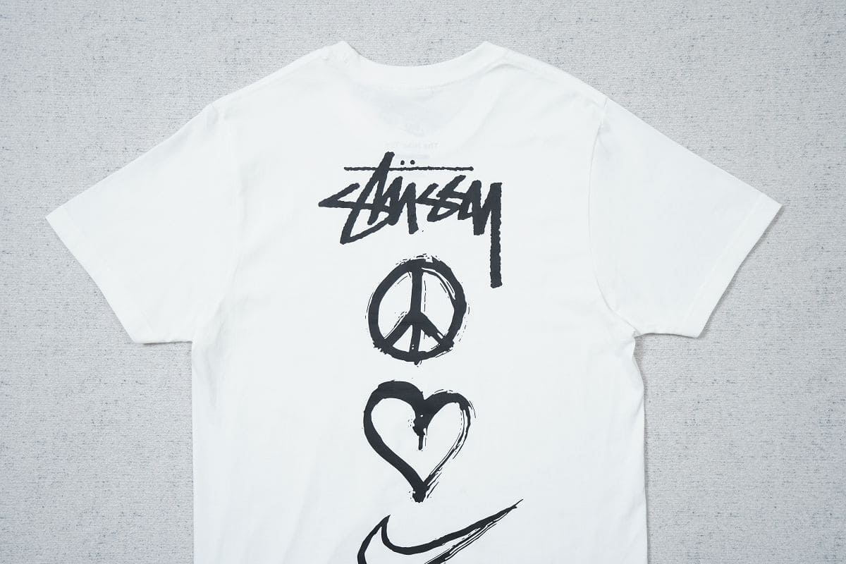 Camiseta Nike x Stussy Peace Love Swoosh