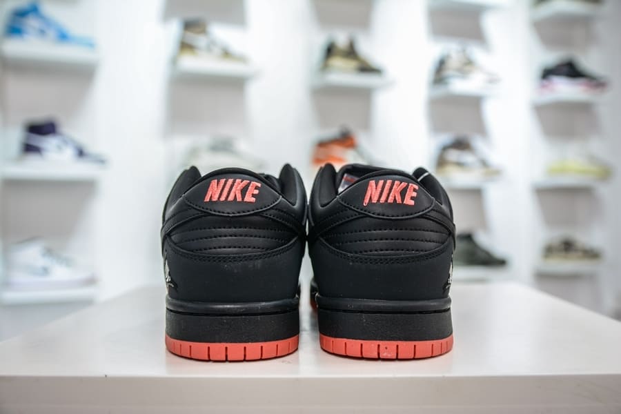 Tênis Nike Dunk Low Black Pigeon
