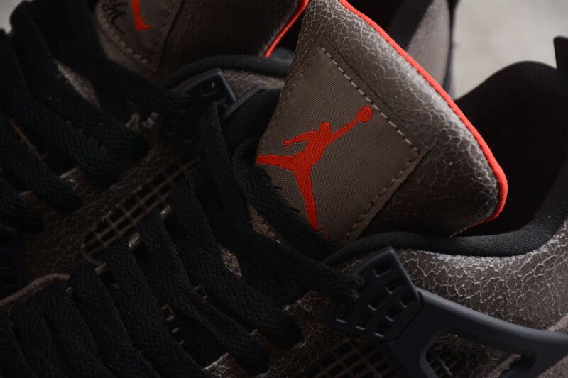 Tênis Air Jordan 4 Taupe Haze