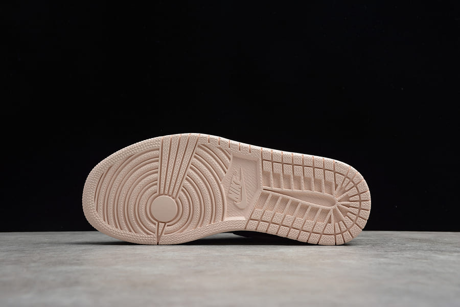 Tênis Jordan 1 Low Black Guava Ice