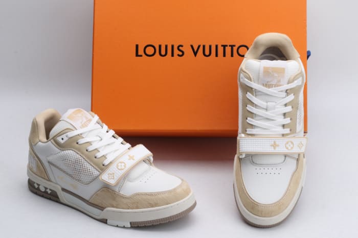 Tênis Louis Vuitton Trainer Beige White