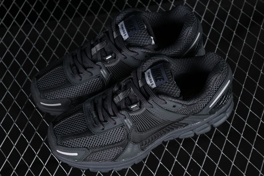Tênis Nike Zoom Vomero 5 Anthracite