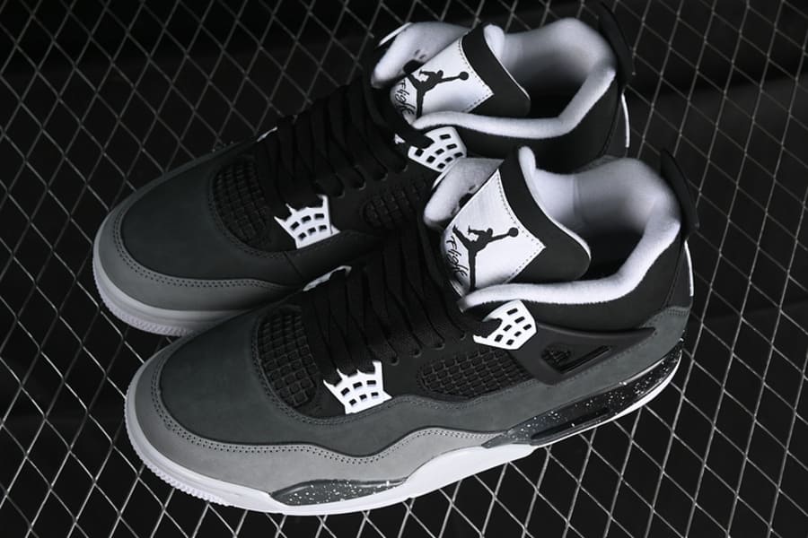 Tênis Air Jordan 4 Retro Fear Pack