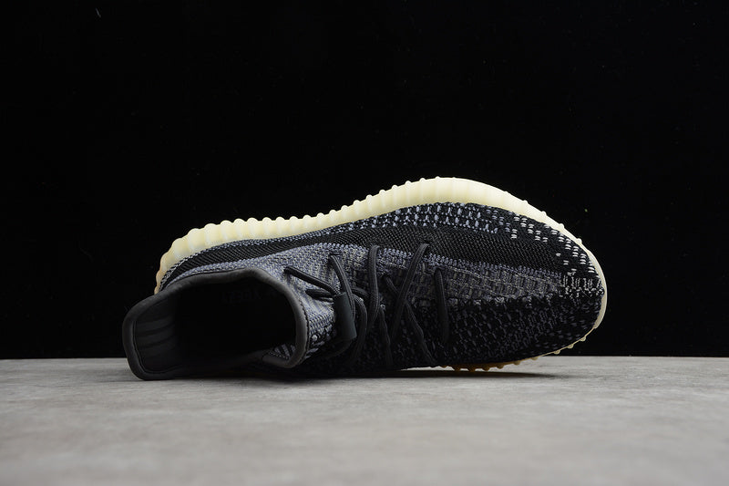 Tênis Adidas Yeezy 350 V2 Carbon