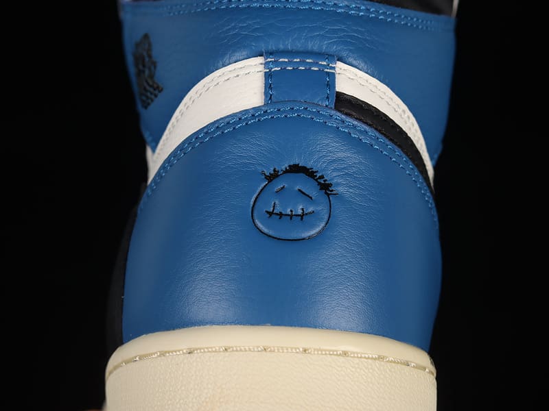 Tênis Air Jordan 1 High Travis Scott x Fragment Design