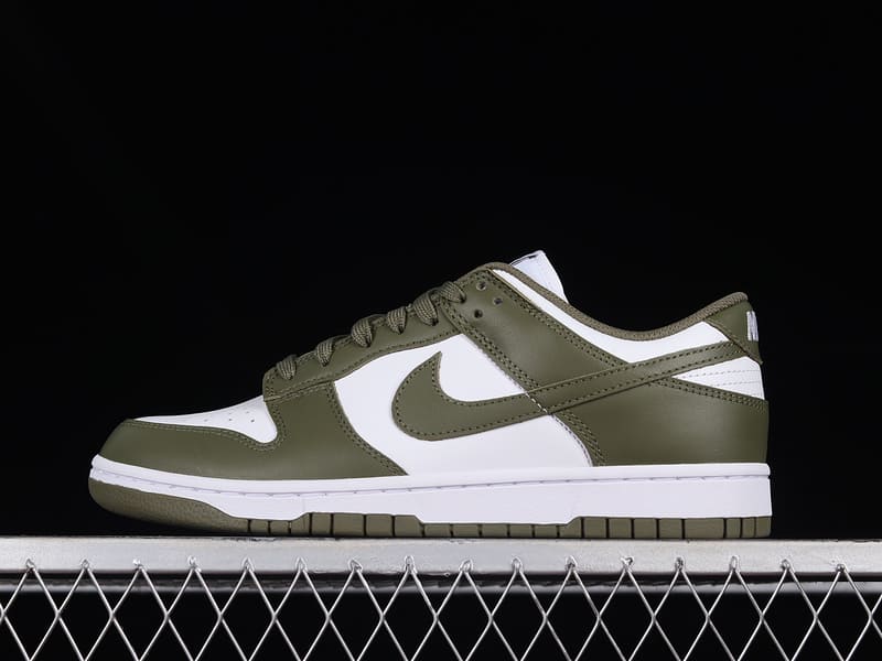 Tênis Nike Dunk Low Medium Olive