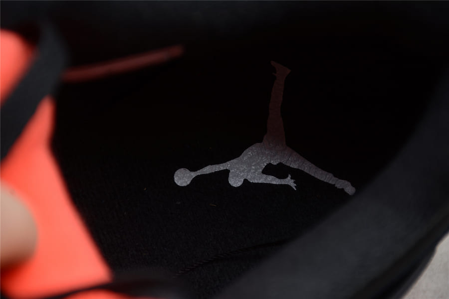 Tênis Air Jordan 4 Red Thunder