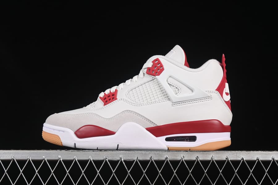 Tênis Air Jordan 4 Retro x Nike SB Varsity Red