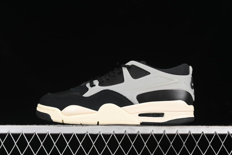Tênis Air Jordan 4 RM Black Sail