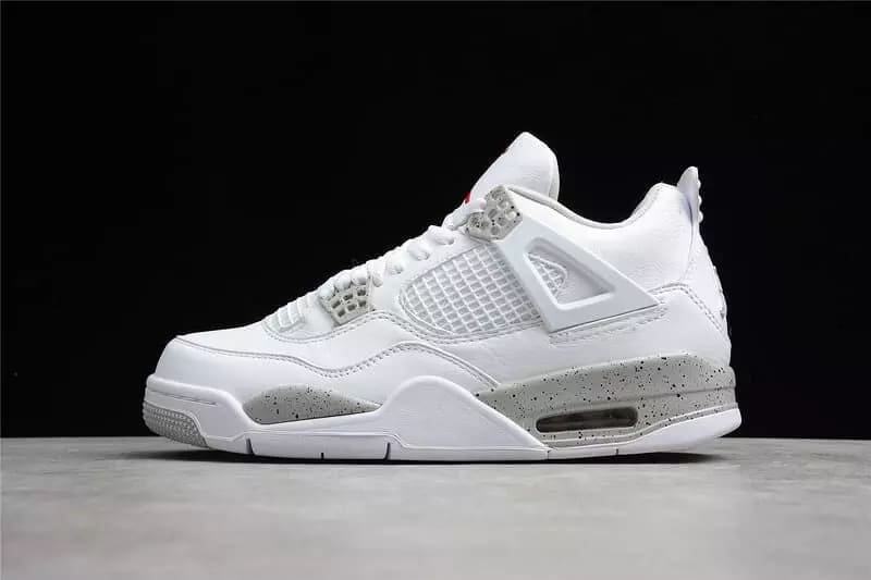 Tênis Air Jordan 4 Retro White Oreo