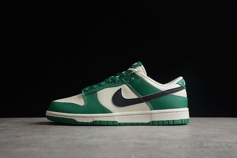 Tênis Nike Dunk Low SE Lottery