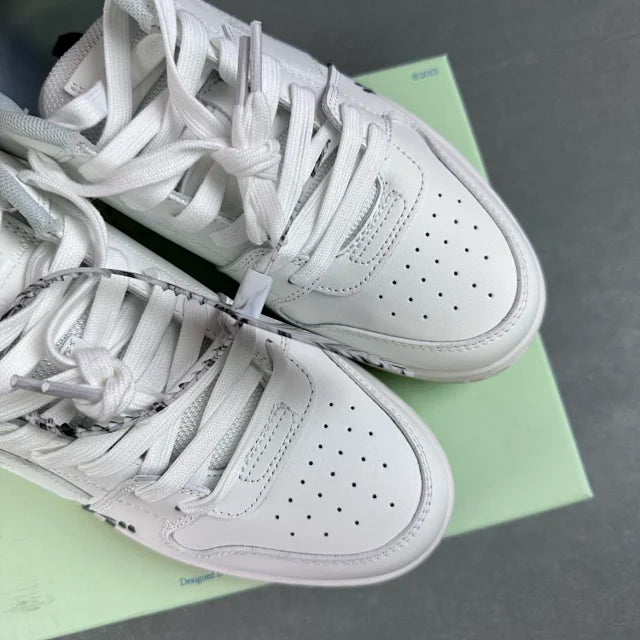 Tênis Off-White Out of Office For Walking White Black